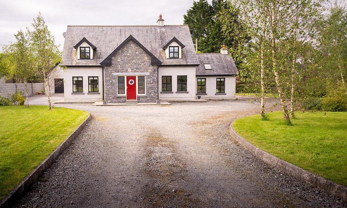 Congor House | The Calves Field
