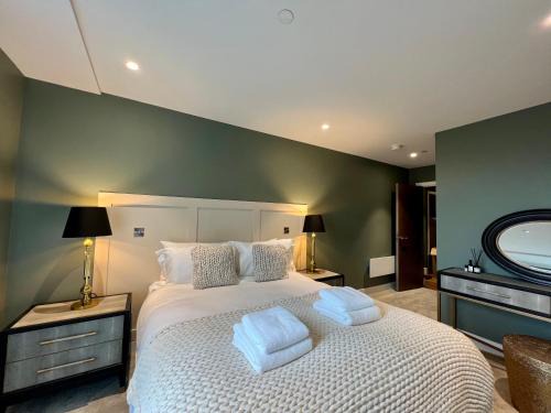 York Apartment | The Card Room at Ryedale House
