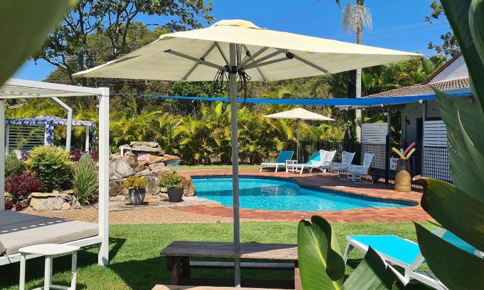 Yamba Hotel | The Carmel Yamba