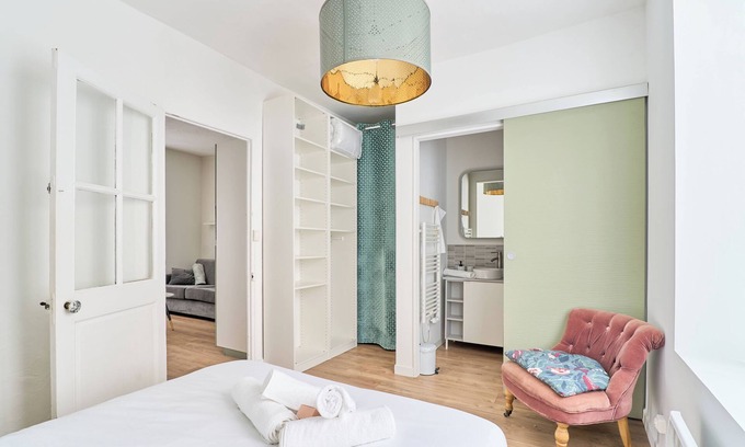 Decre-Cathedrale Apartment | The Carmes lodge in the heart of Nantes WIFI