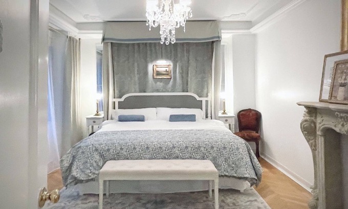 Central Park South Condo | The Carnegie Suite