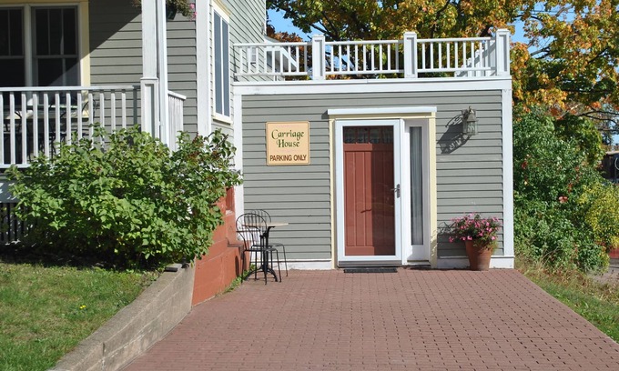 Bayfield Condo | The Carriage House Sleeps 4. Downtown Bayfield! Walk to everything!