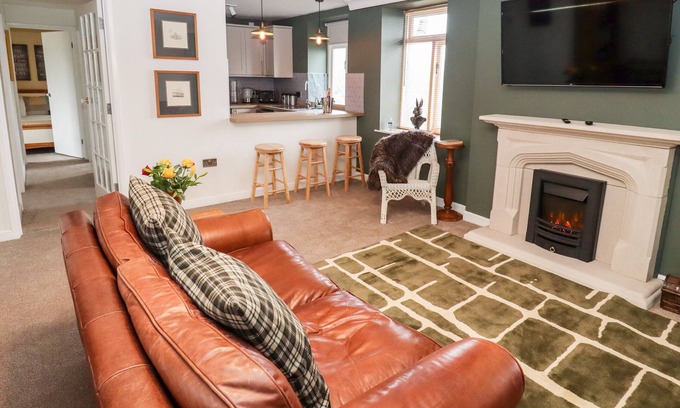 Lydney Cottage | THE CARRIAGE, pet friendly, character holiday cottage in Lydney