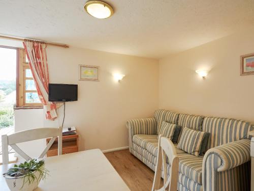 Sidmouth House | The Carriages
