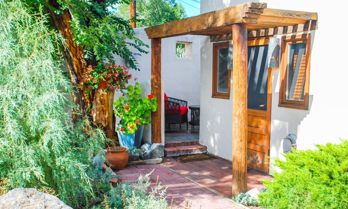 Taos House | The casita is a little getaway 2 blocks from Taos Plaza with free WiFi!