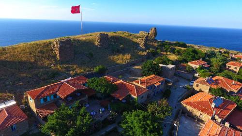 Kalekoy Koyu Hotel | The Castle