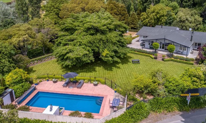Dyerville Villa | The Cattlestop & The Milkshed