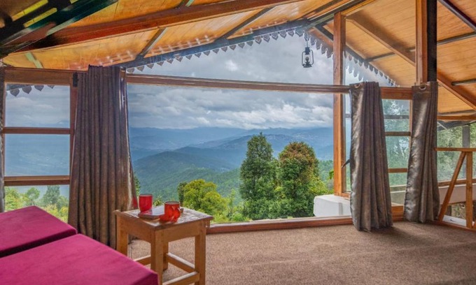 Mukteshwar Resort | THE CEDAR CASTLE