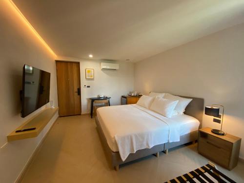 Phra Khanong Nuea Apartment | THE CELESTRAIL Check-In by Appointment Only Non-Hotel Private Apartment Onnut BTS