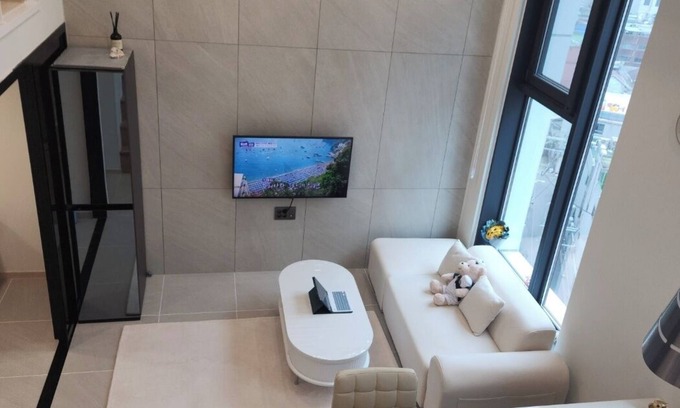 Eulji-ro Apartment | [The center of Seoul] A warm new building