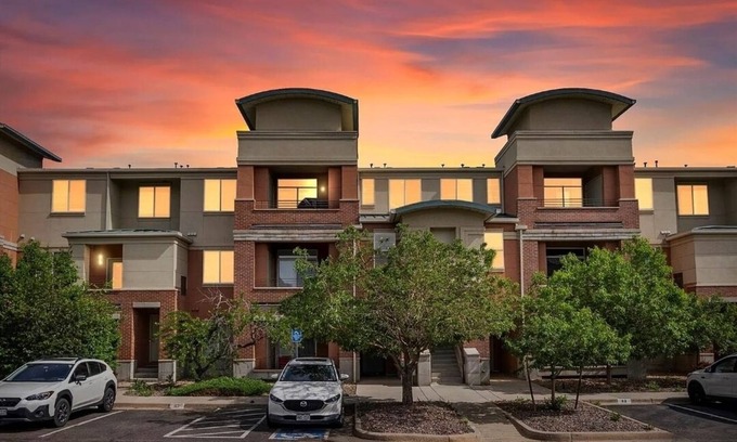 Northeast Park Hill Condo | The Central Hub