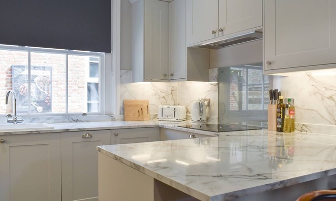 Royal Tunbridge Wells Cottage | The central location with everything you need quite literally on your doorstep.