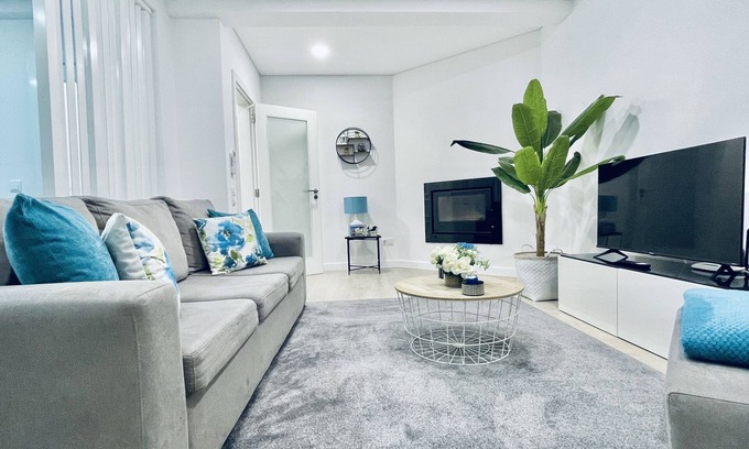Aveiro Apartment | The Central Tiled Apartment is a cozy apartment situated in the city center