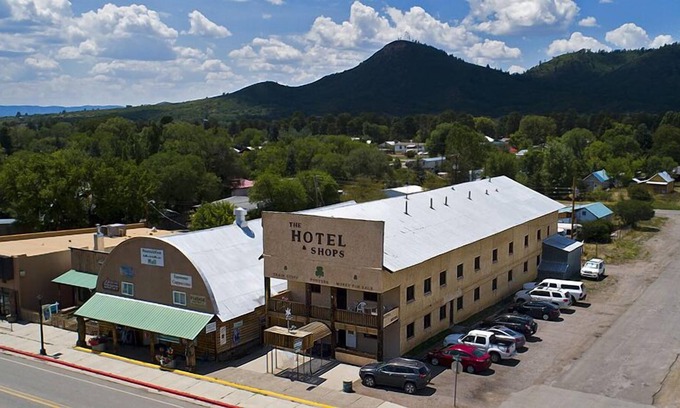 Chama Hotel | The Chama Hotel & Shops