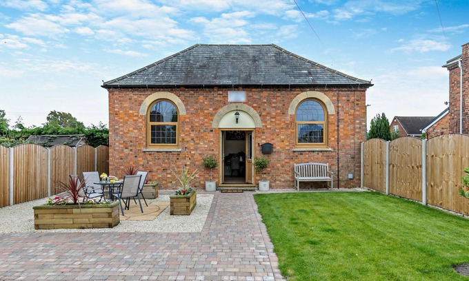 Northway House | The Chapel - Kinsham
