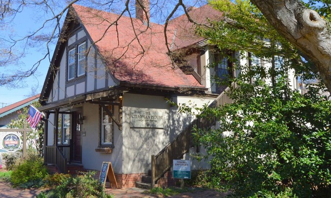 Asheville Apartment | The Chapman House | Pet-Friendly Historic Cottage 2 Minutes from Biltmore Estate!