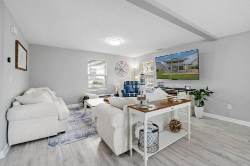 Bayview House | The Chesapeake St Retreat - Pet and Kid Friendly