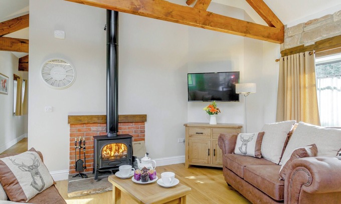 Hewelsfield Cottage | The Chicken Coop - UK12137