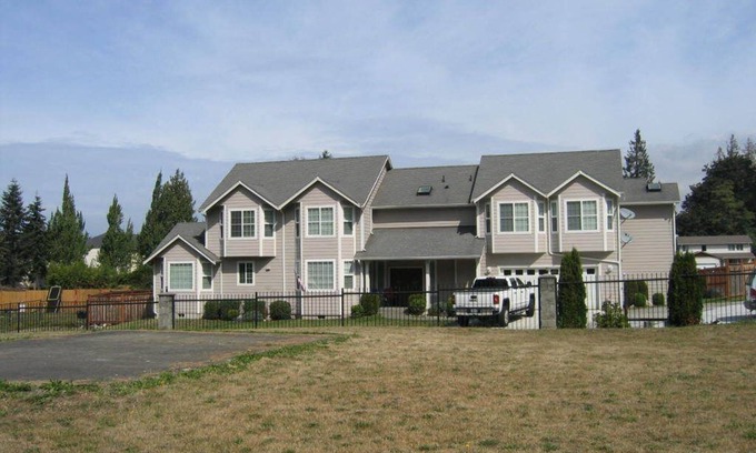 Federal Way House | The Chosen One - no animal- allergies