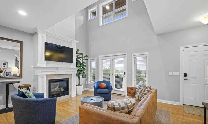 Covington Condo | The Cincy Staycation - City Views