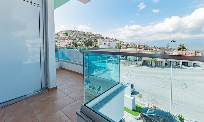 Qafe e Gjashtes Hotel | The City Gate Hotel