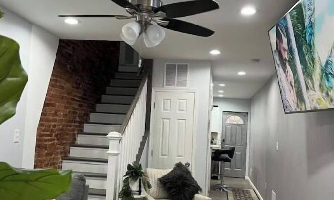 Downtown Baltimore House | The City’s Hidden Gem, 7 minutes from the Inner Harbor!!