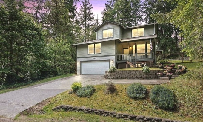 Anderson Island House | The Clubhouse Your Secret & Fun Island Escape!