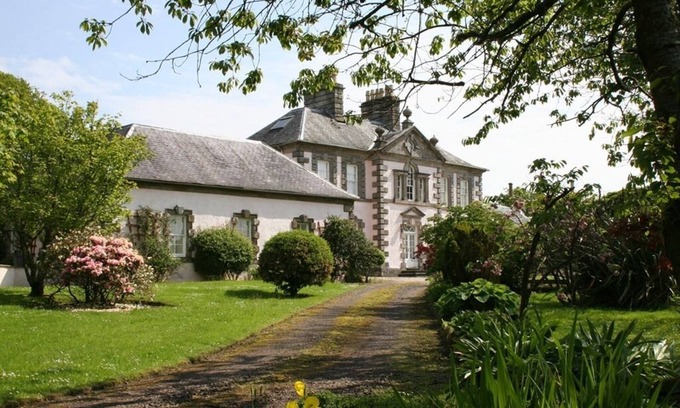 Rothesay Cottage | The Coach House at Stewart Hall