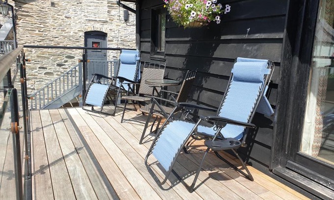 Glyn Ceiriog Apartment | The Coach House Annexe