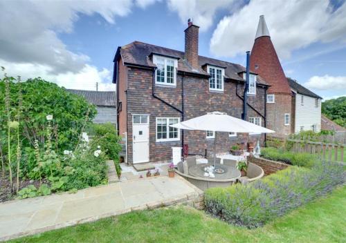 Biddenden House | The Coach House