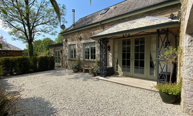 St. Tudy Cottage | The Coach House, stunning cabin in St Tudy