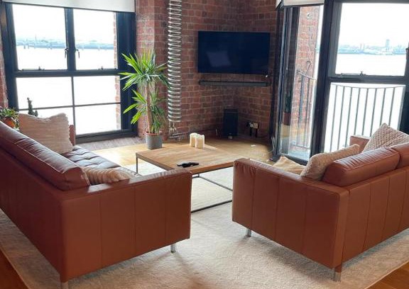 The Docks Apartment | The Colonnades Albert Dock