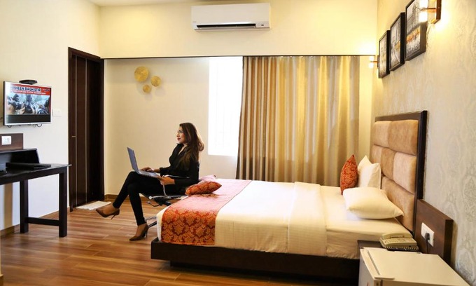 Brookefield Hotel | The Continentti Whitefield