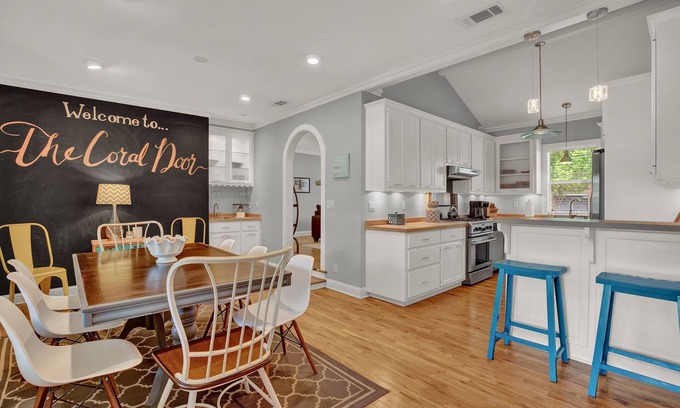 Fredericksburg House | The Coral Door | Hot Tub | Fire Pit