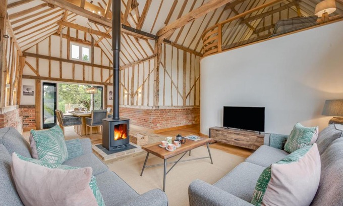 Ipswich House | The Corn Barn
