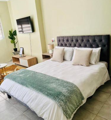 Constantia Kloof Apartment | The Corner Nest