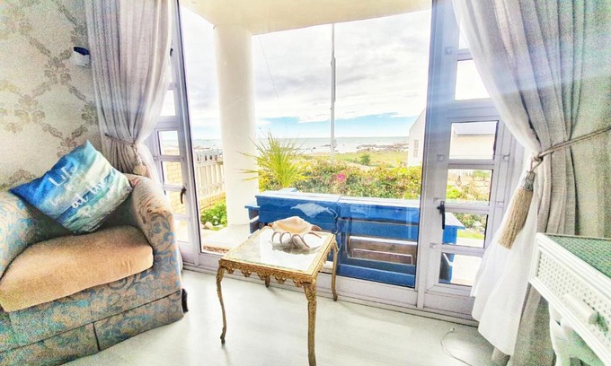 St. Helena Bay House | The Cosy Cove In Steenbergs Cove, St Helena Bay Fishermans Village