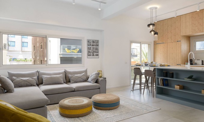 Tel Aviv Apartment | The Cosy Nest! – HOVEVEI TSYION/BEN YEHUDA