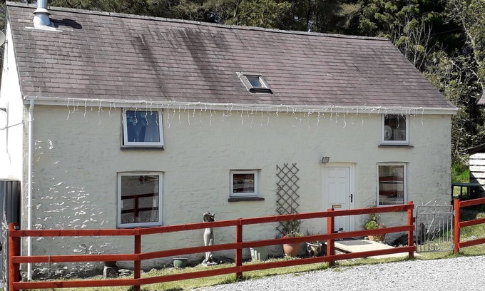 Pont-ar-gothi Cottage | The cottage, Brechfa, Carmarthen, sleeps 4