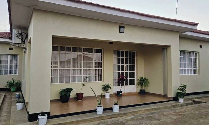 Lilongwe Apartment | The Cottage: Fully furnished modern apartment, restful 3 bedrooms