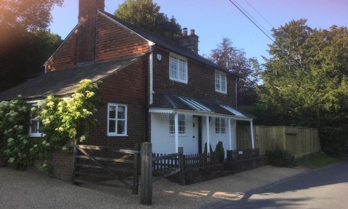 Wadhurst Bed & Breakfast | The Cottage