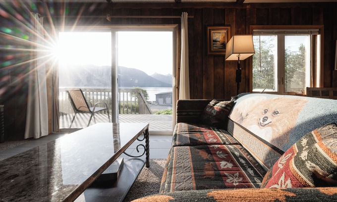 Haines Cottage | The Cottage ~ quiet downtown home, stunning view, walking distance to everything
