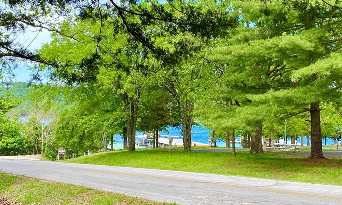 Indian Point Resort | The Cottage Resort