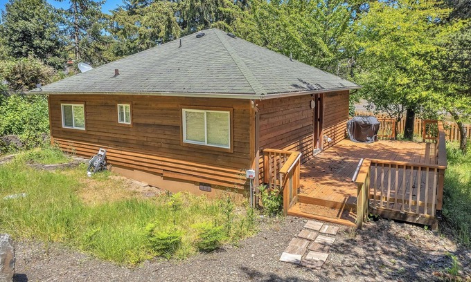 Seal Rock House | The Cottage Seal Rock: Ideal blend of Pacific Northwest charm.