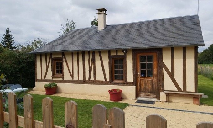 Beaumesnil House | the country cottage