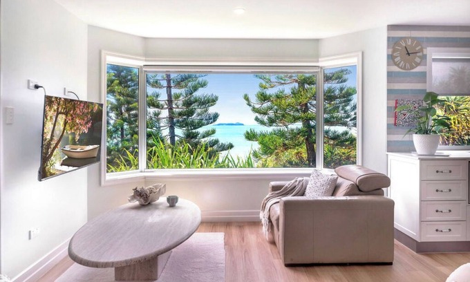 Emu Park Apartment | The Cove - 15 Alexander Street, Emu Park