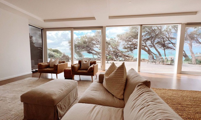 Port Fairy House | The Cove Beach Front Luxury House