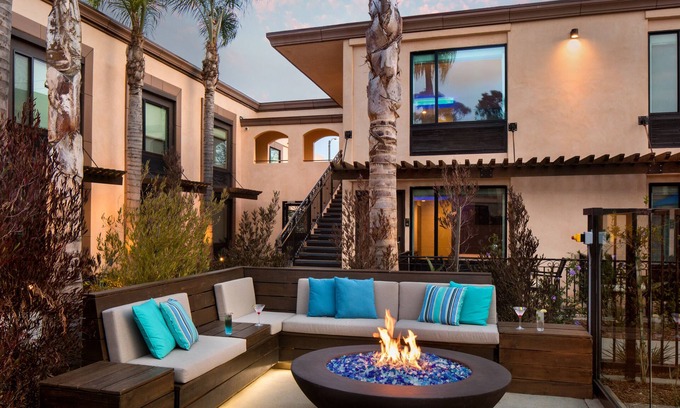 Harbor Hotel | The Cove Hotel, Long Beach