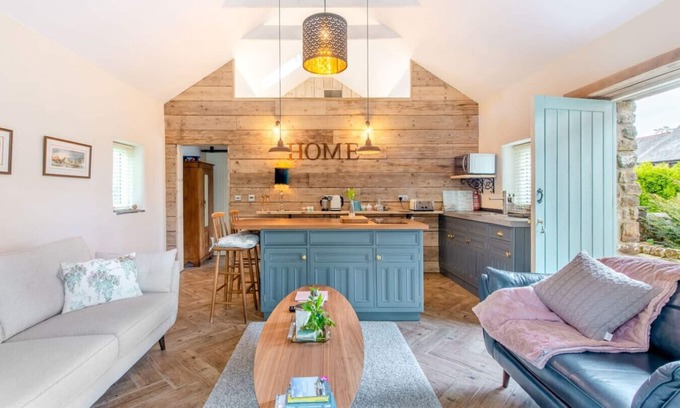 Narberth House | The Cow Shed—Luxury Barn Moments From Narberth