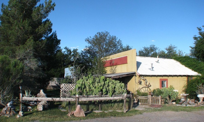 Rodeo Cottage | The Cowboy Room . At Mountain Valley Lodge Rodeo New Mexico